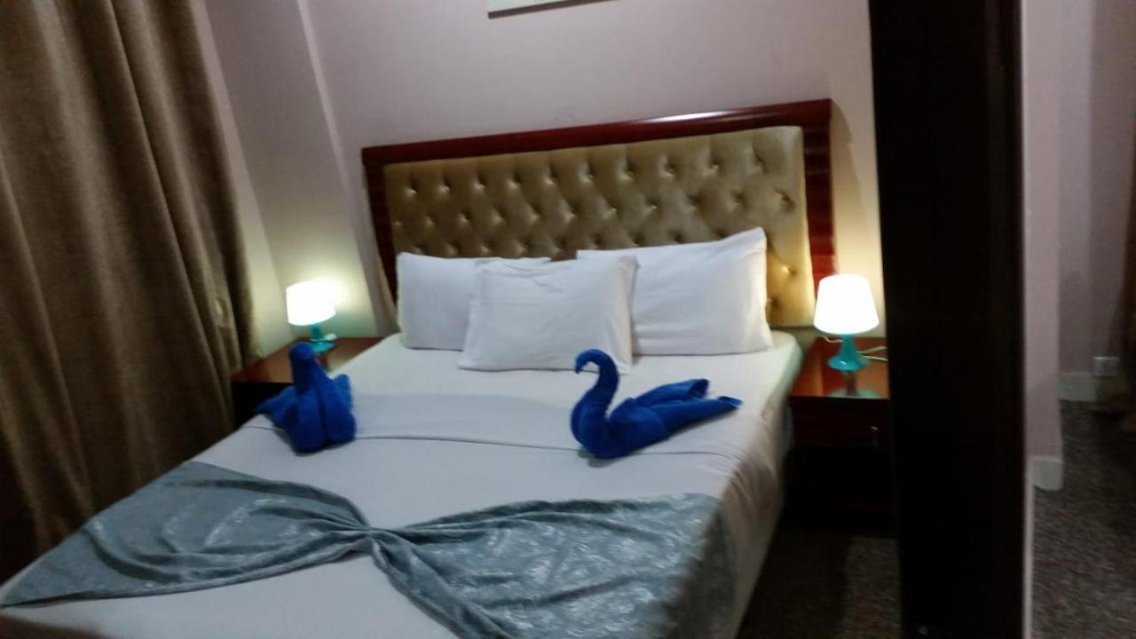 Continental Suite Farwaniya Kuwait City Exteriér fotografie