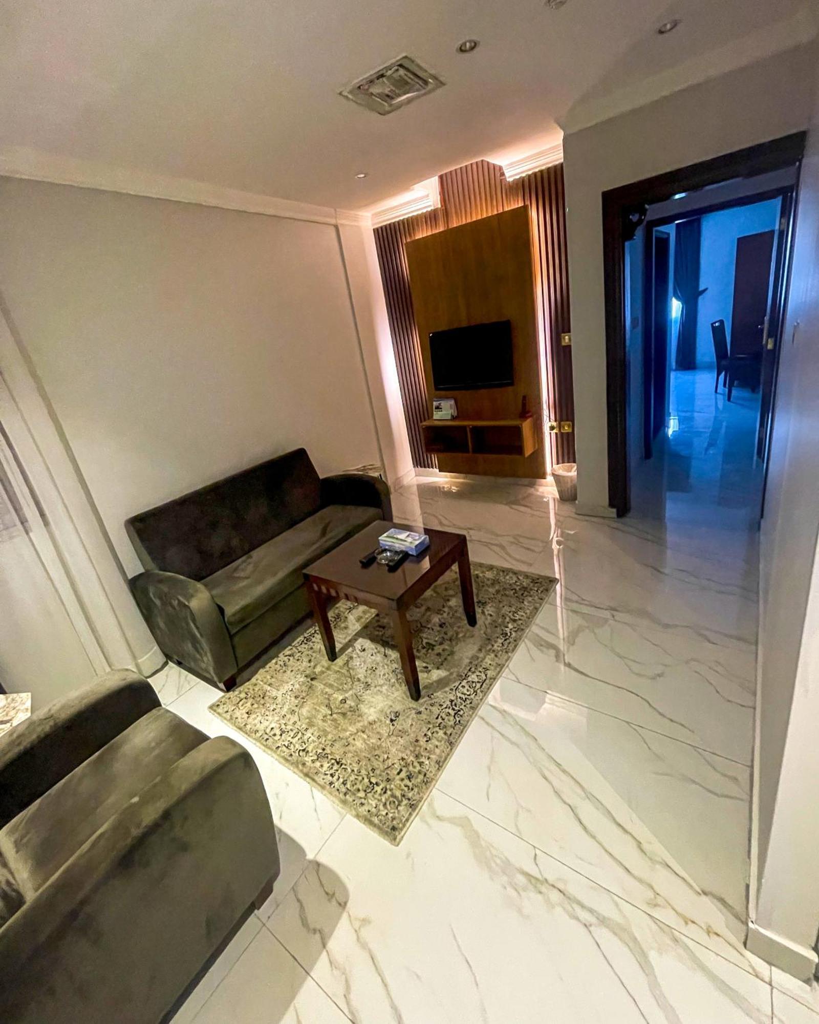 Continental Suite Farwaniya Kuwait City Exteriér fotografie