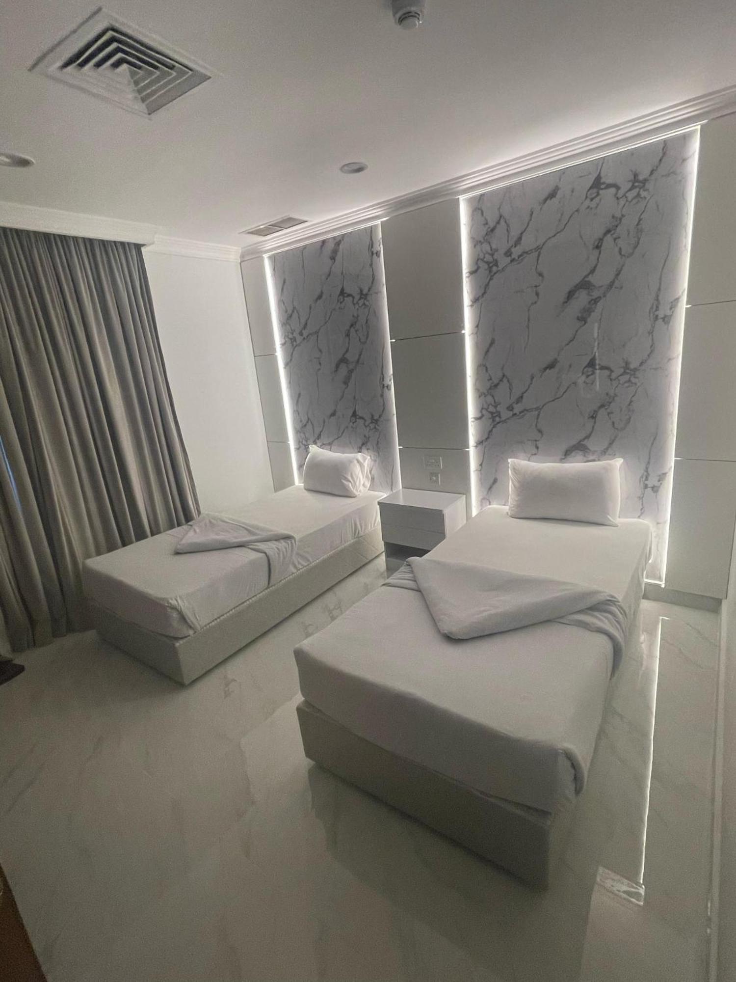 Continental Suite Farwaniya Kuwait City Exteriér fotografie