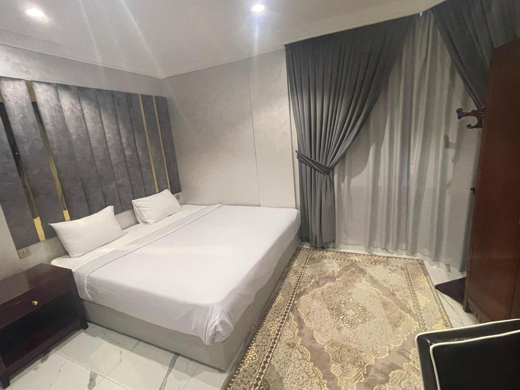 Continental Suite Farwaniya Kuwait City Exteriér fotografie