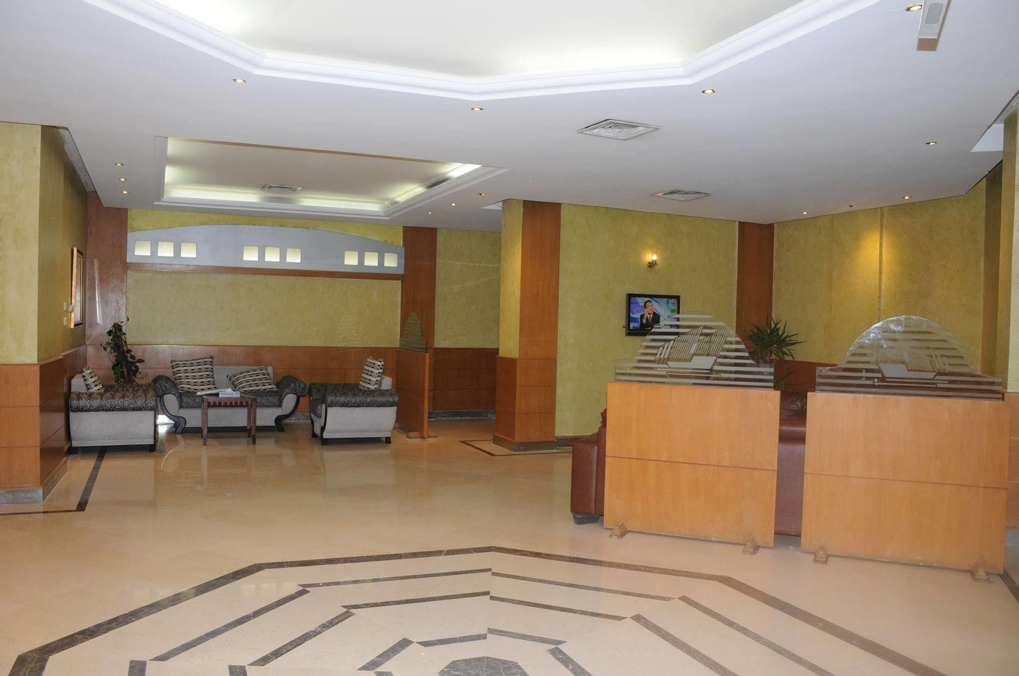 Continental Suite Farwaniya Kuwait City Exteriér fotografie